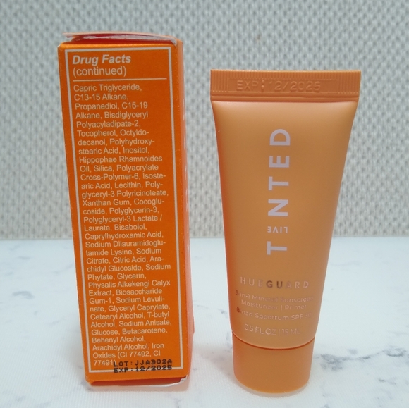 LIVE TINTED HUEGUARD 3-IN-1 MOISTURIZER PRIMER SUNSCREEN SPF 30 .5 fl oz Travel - Picture 4 of 7